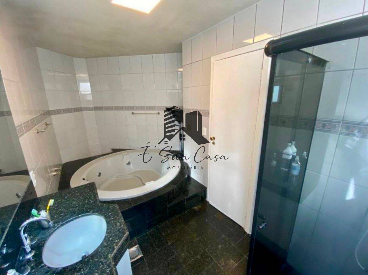 Apartamento à venda com 4 quartos, 184m² - Foto 12