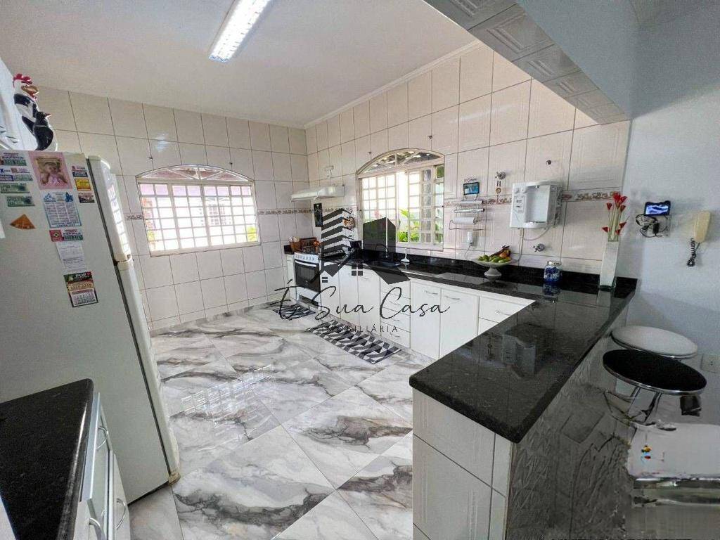 Casa à venda com 3 quartos, 480m² - Foto 27