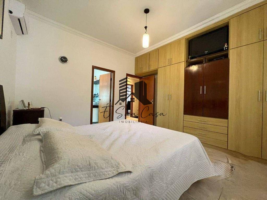 Casa à venda com 3 quartos, 480m² - Foto 37