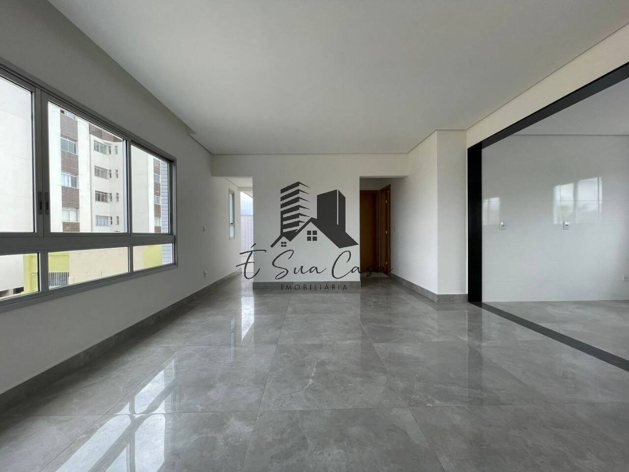 Apartamento à venda com 2 quartos, 92m² - Foto 7