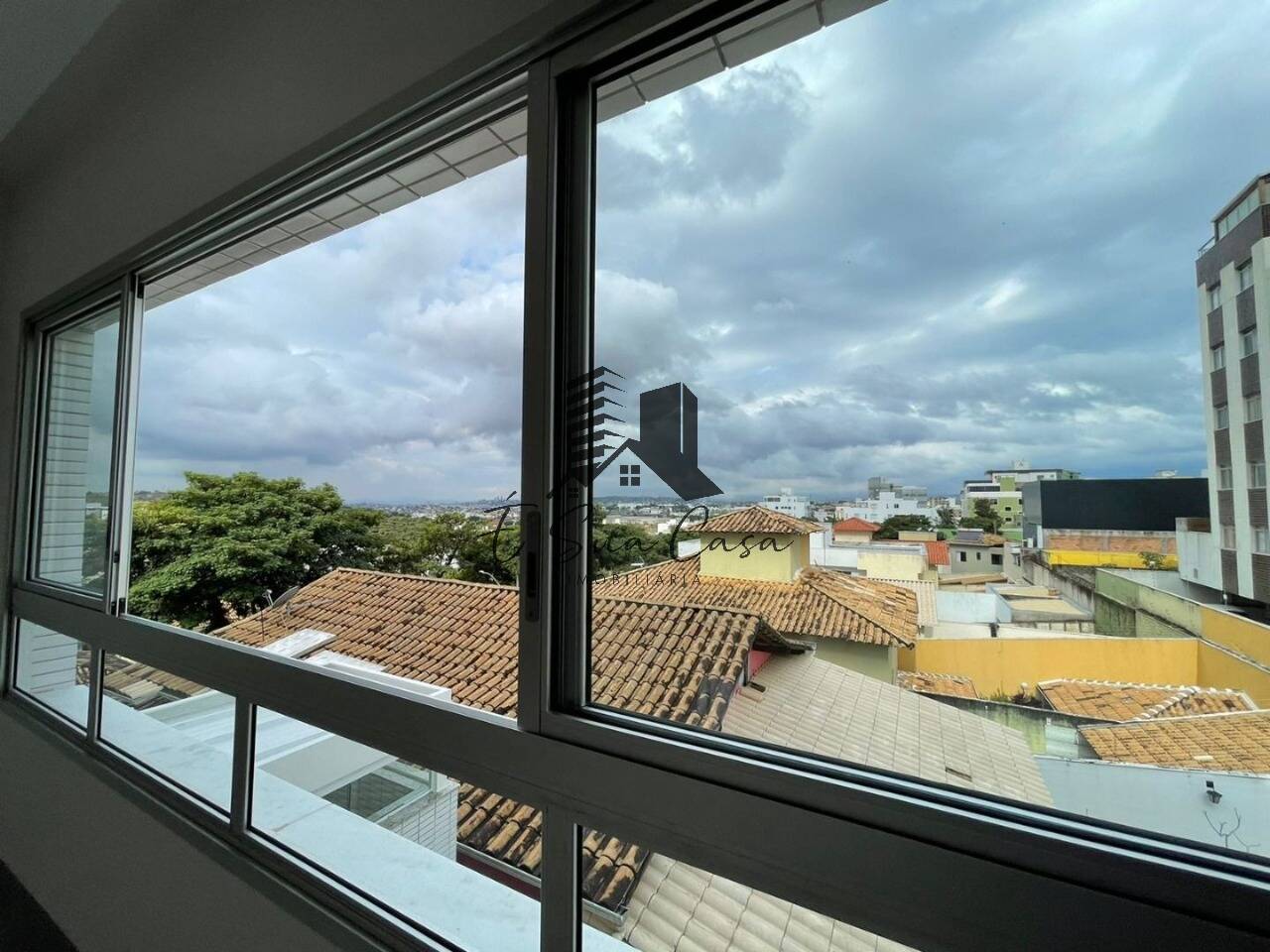 Apartamento à venda com 2 quartos, 92m² - Foto 3