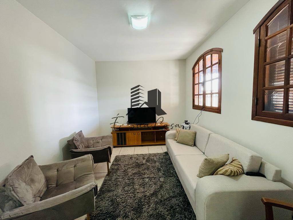 Casa à venda com 3 quartos, 360m² - Foto 5