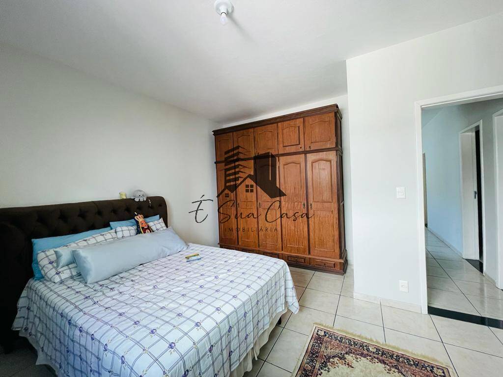 Casa à venda com 3 quartos, 360m² - Foto 12