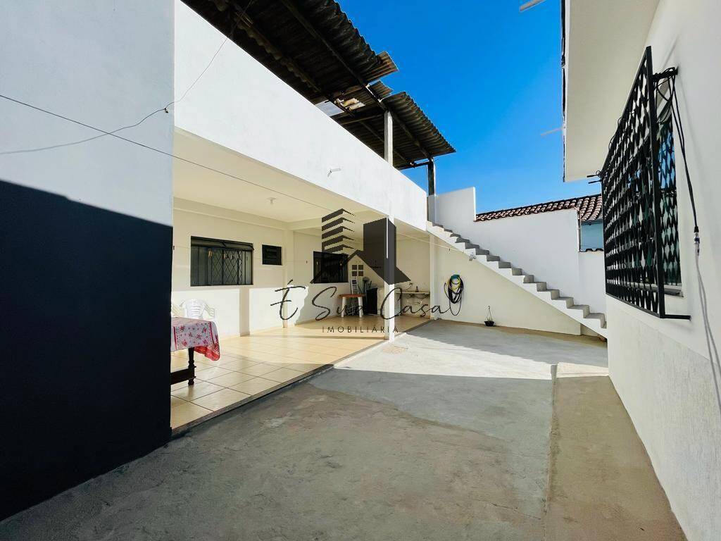 Casa à venda com 3 quartos, 360m² - Foto 16