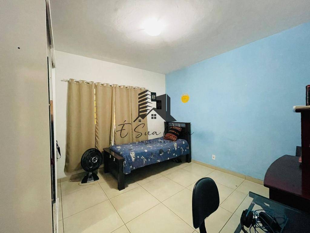 Casa à venda com 4 quartos, 331m² - Foto 16