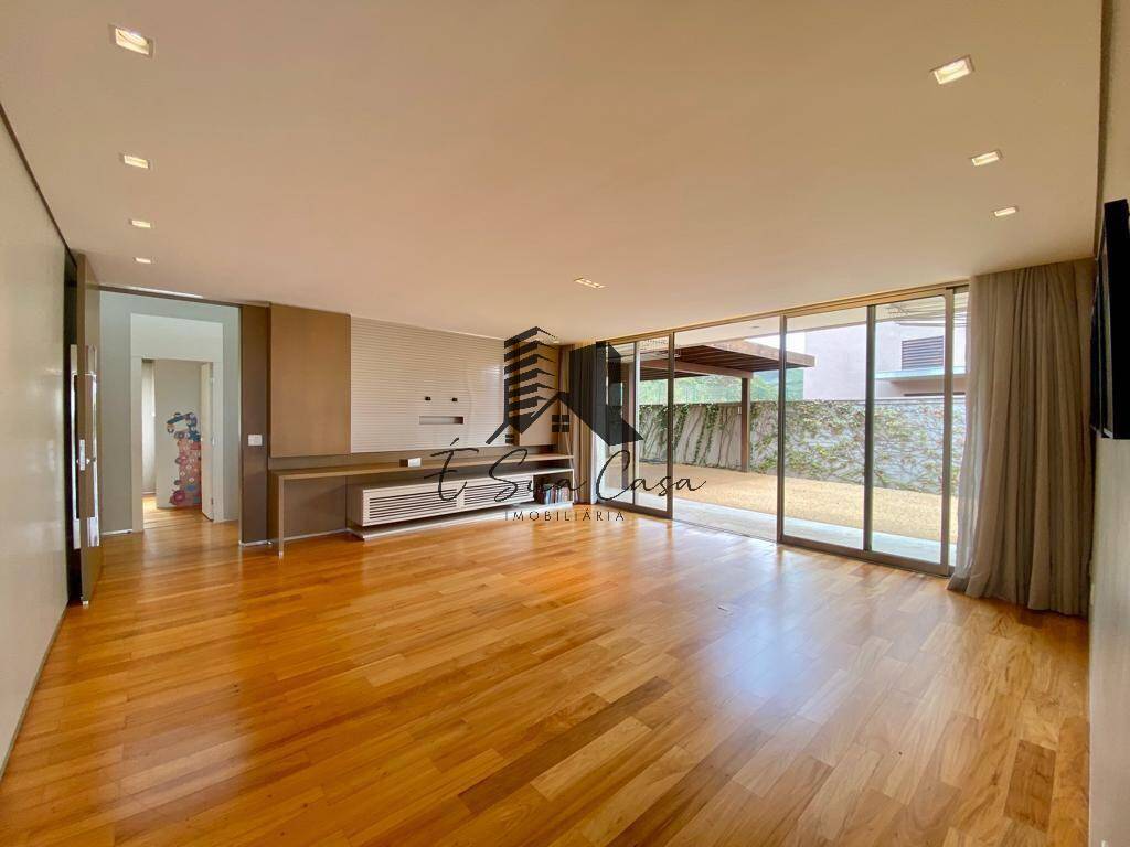 Casa à venda com 4 quartos, 340m² - Foto 10