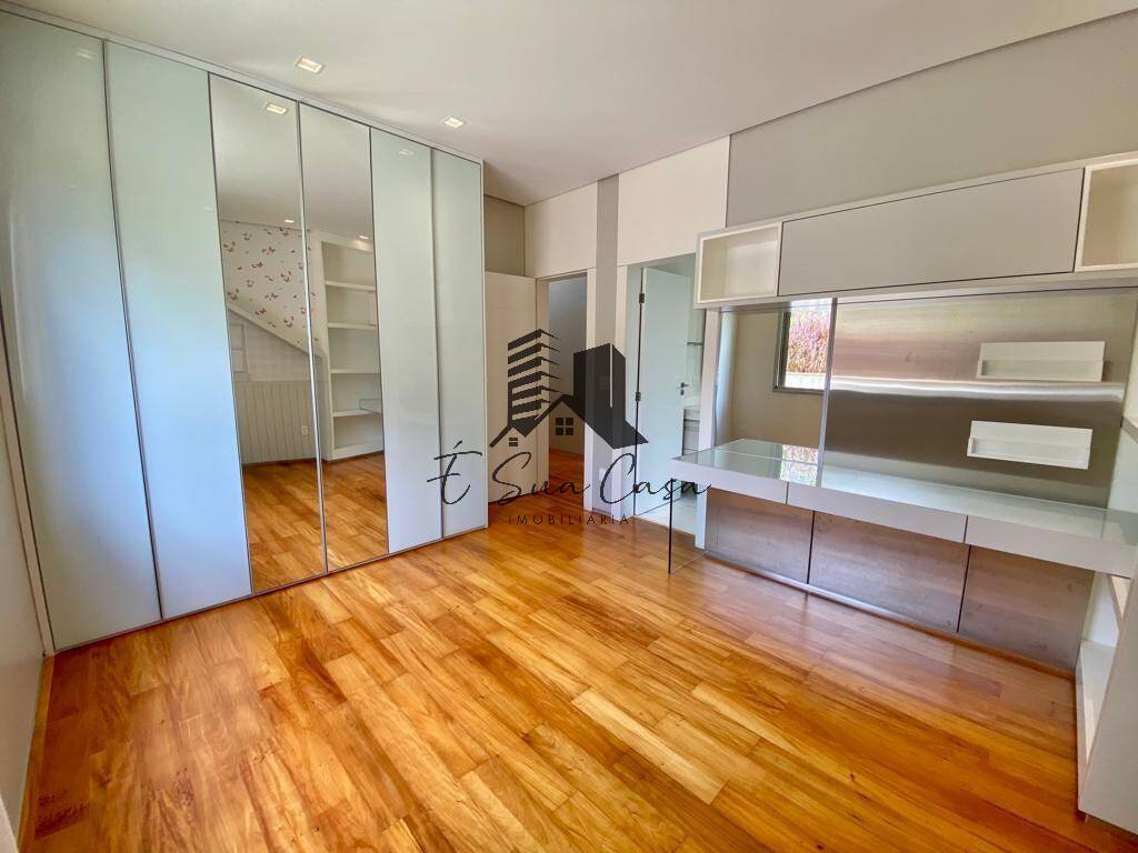 Casa à venda com 4 quartos, 340m² - Foto 16