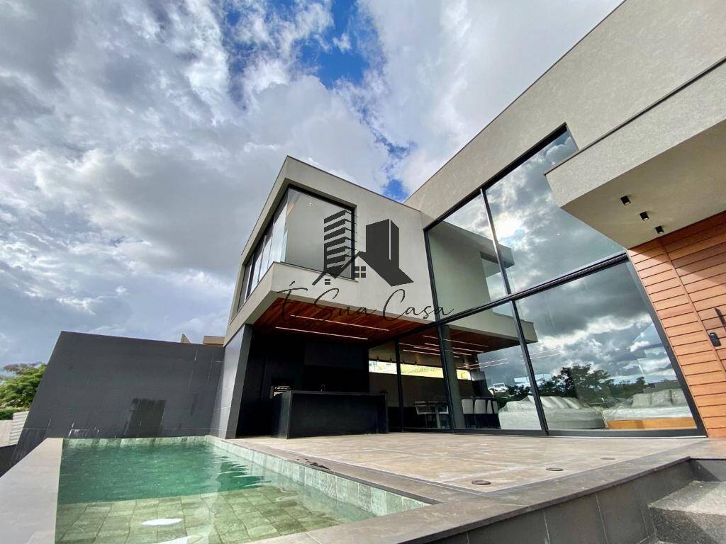 Casa à venda com 4 quartos, 373m² - Foto 2