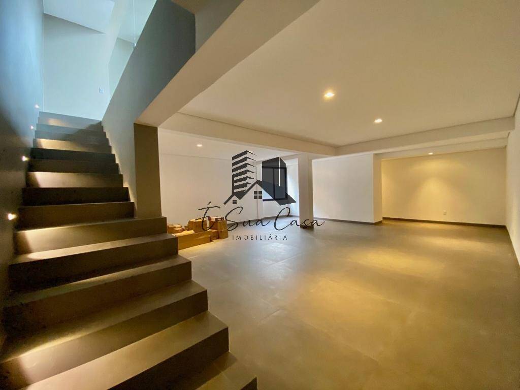 Casa à venda com 4 quartos, 373m² - Foto 29