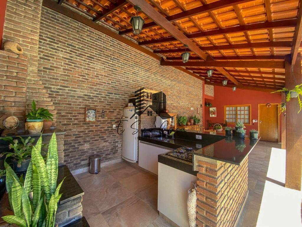 Casa à venda com 4 quartos, 360m² - Foto 27