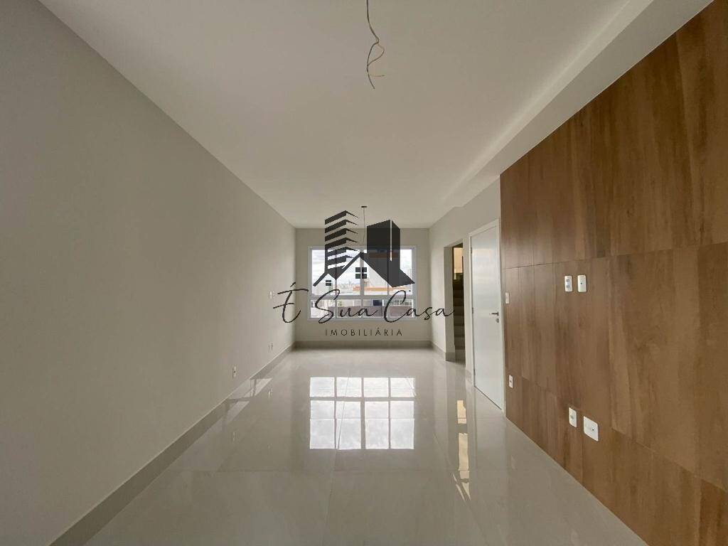 Cobertura à venda com 4 quartos, 215m² - Foto 4