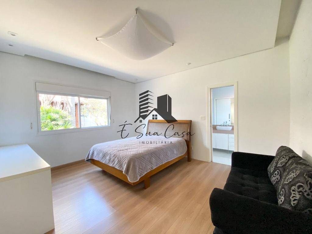 Casa à venda com 4 quartos, 358m² - Foto 11