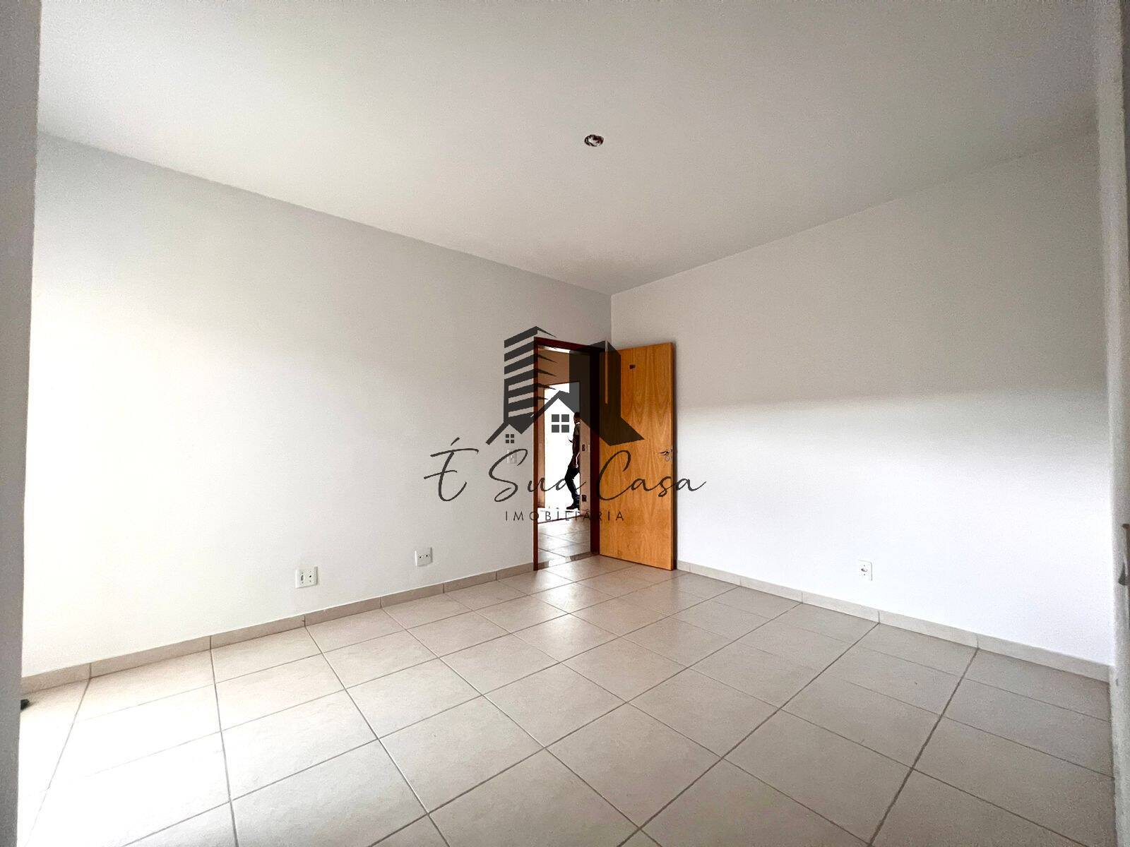 Apartamento à venda com 2 quartos, 92m² - Foto 4