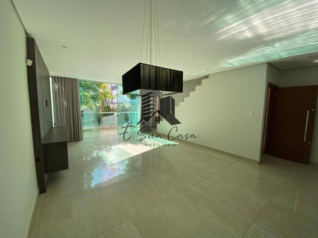 Casa à venda com 3 quartos, 220m² - Foto 11