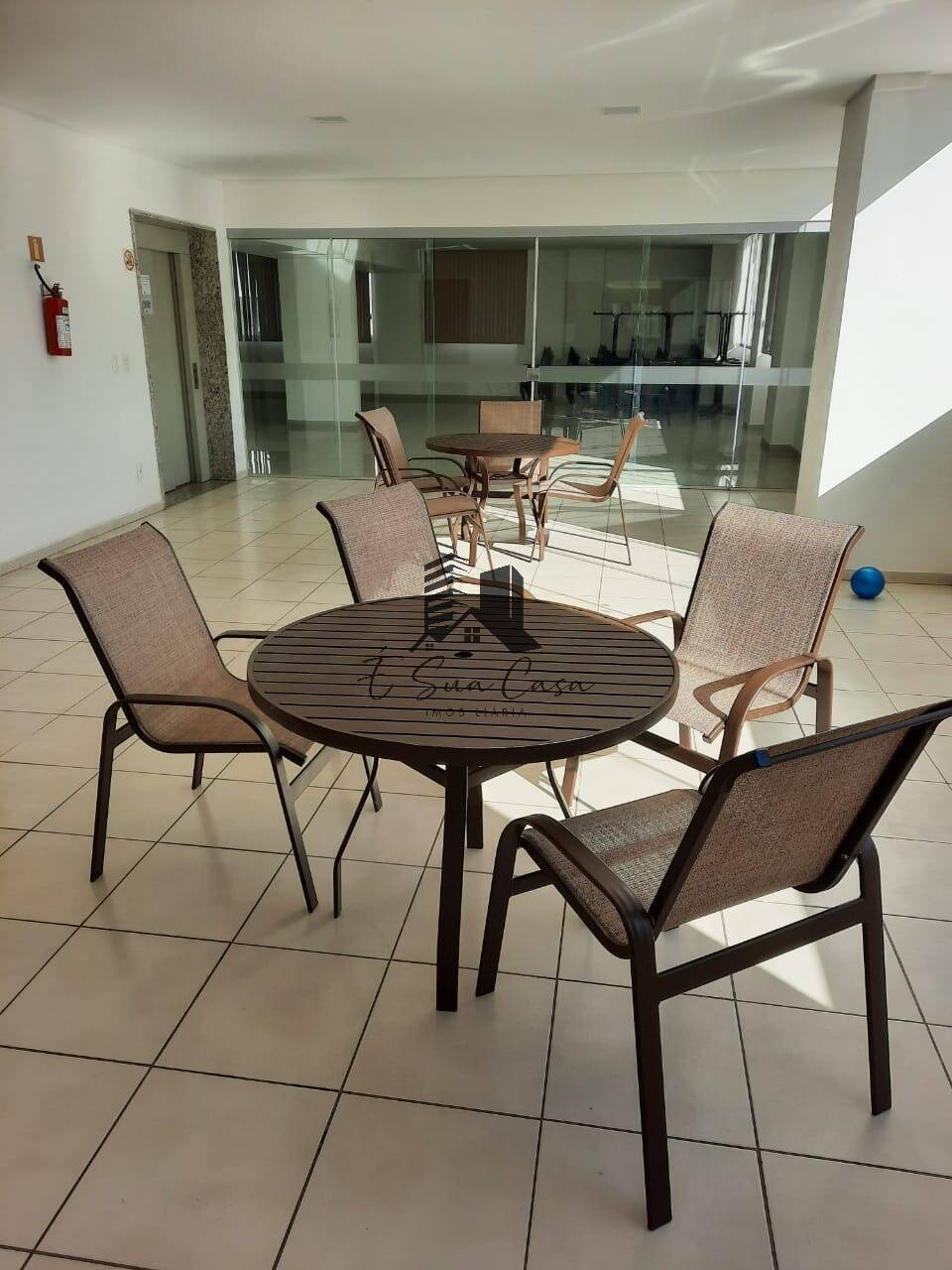 Apartamento à venda com 3 quartos, 100m² - Foto 11