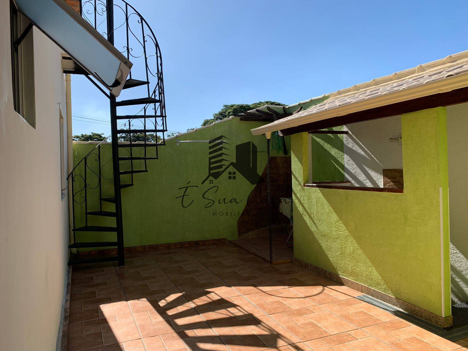 Casa à venda com 3 quartos, 249m² - Foto 26