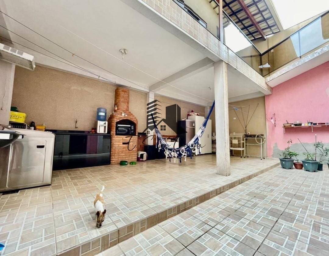 Casa à venda com 3 quartos, 250m² - Foto 25