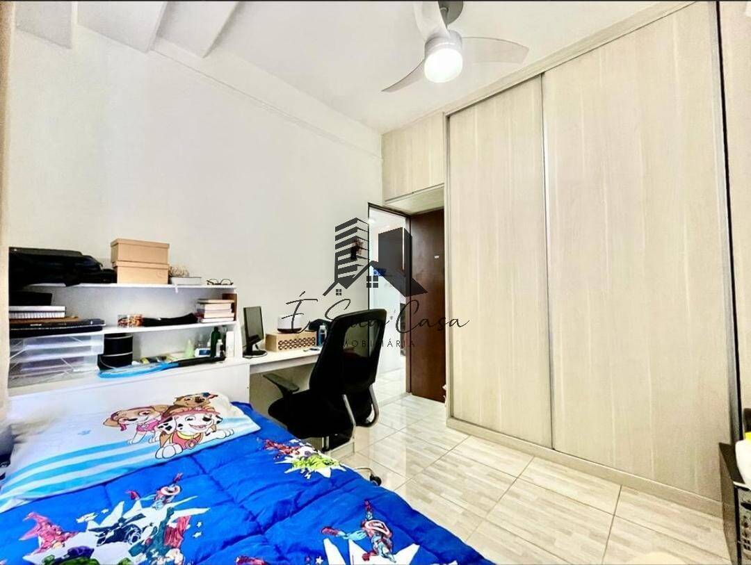 Casa à venda com 3 quartos, 250m² - Foto 5