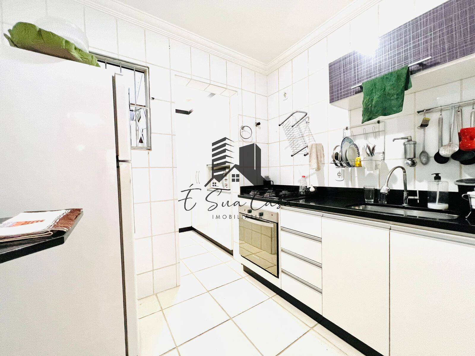 Apartamento à venda com 2 quartos, 75m² - Foto 5