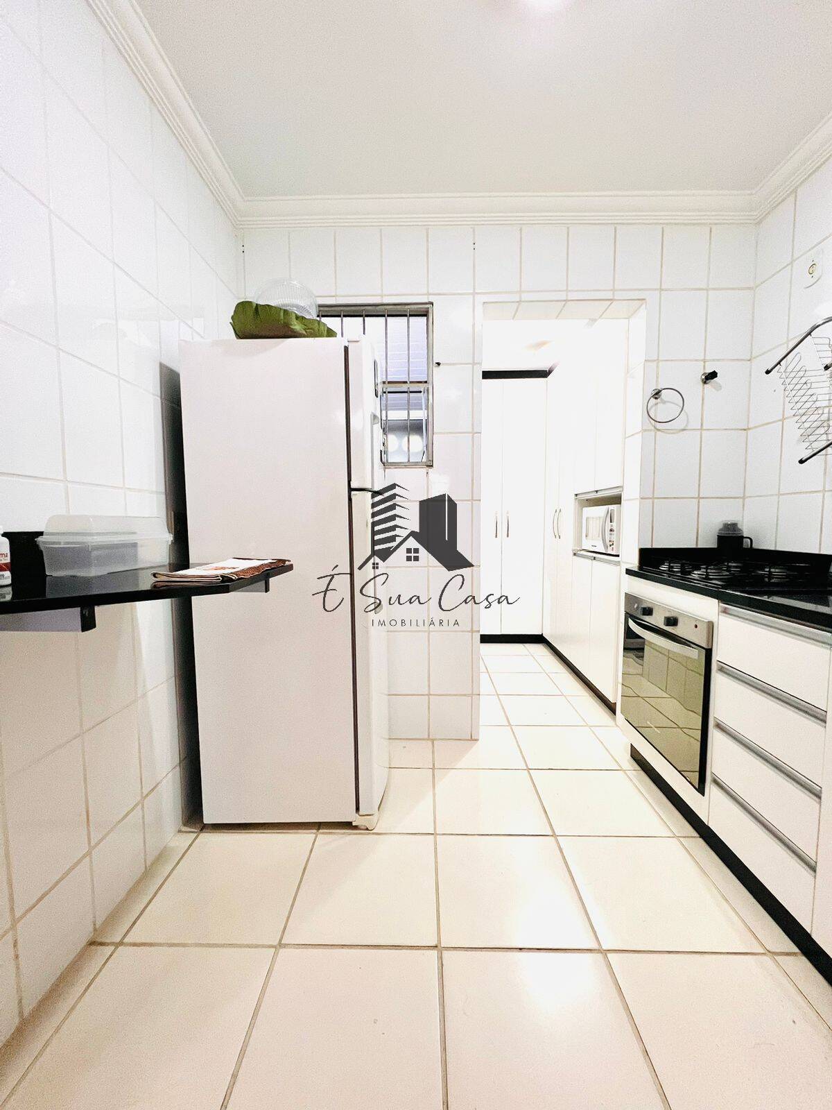 Apartamento à venda com 2 quartos, 75m² - Foto 6