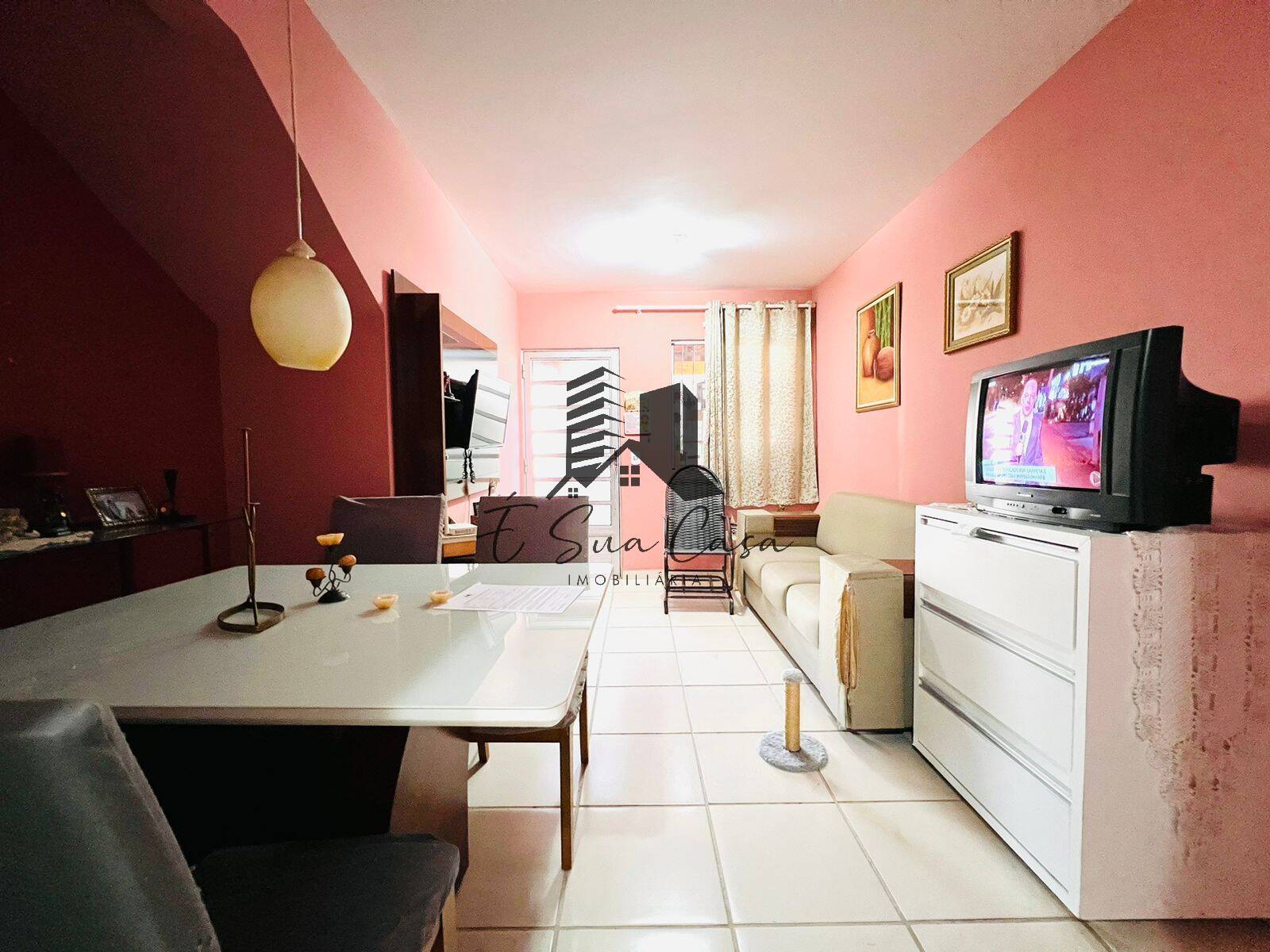 Apartamento à venda com 2 quartos, 75m² - Foto 2