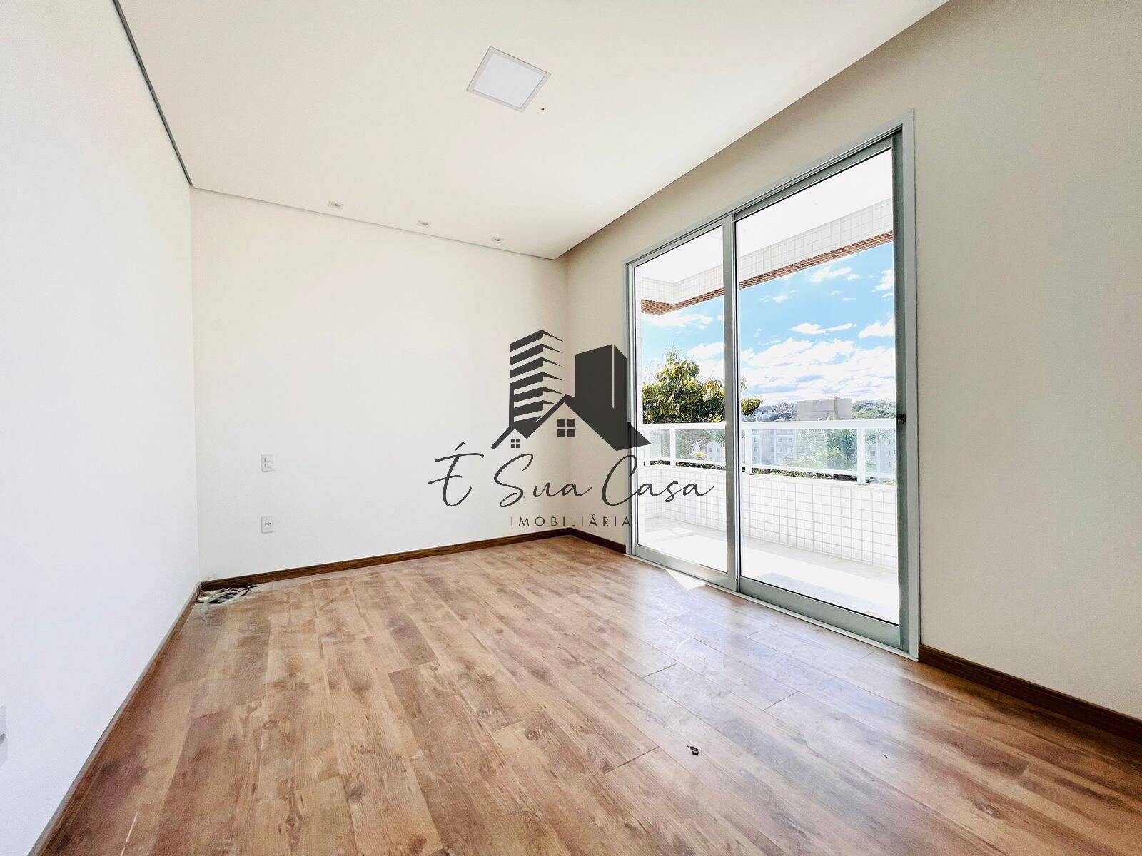 Apartamento à venda com 3 quartos, 92m² - Foto 23