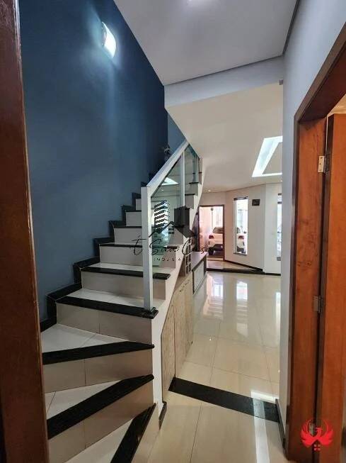 Casa à venda com 3 quartos, 140m² - Foto 4