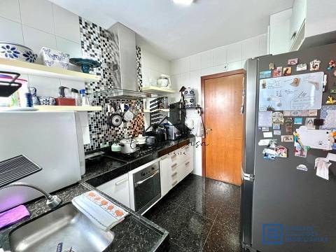 Apartamento à venda com 3 quartos, 95m² - Foto 9