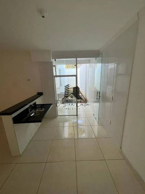 Apartamento à venda com 2 quartos, 53m² - Foto 2