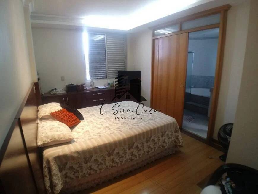 Apartamento à venda com 4 quartos, 224m² - Foto 5