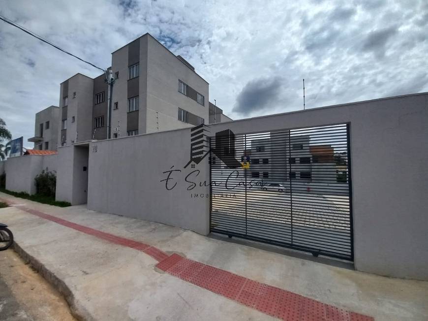 Apartamento à venda com 3 quartos, 80m² - Foto 1