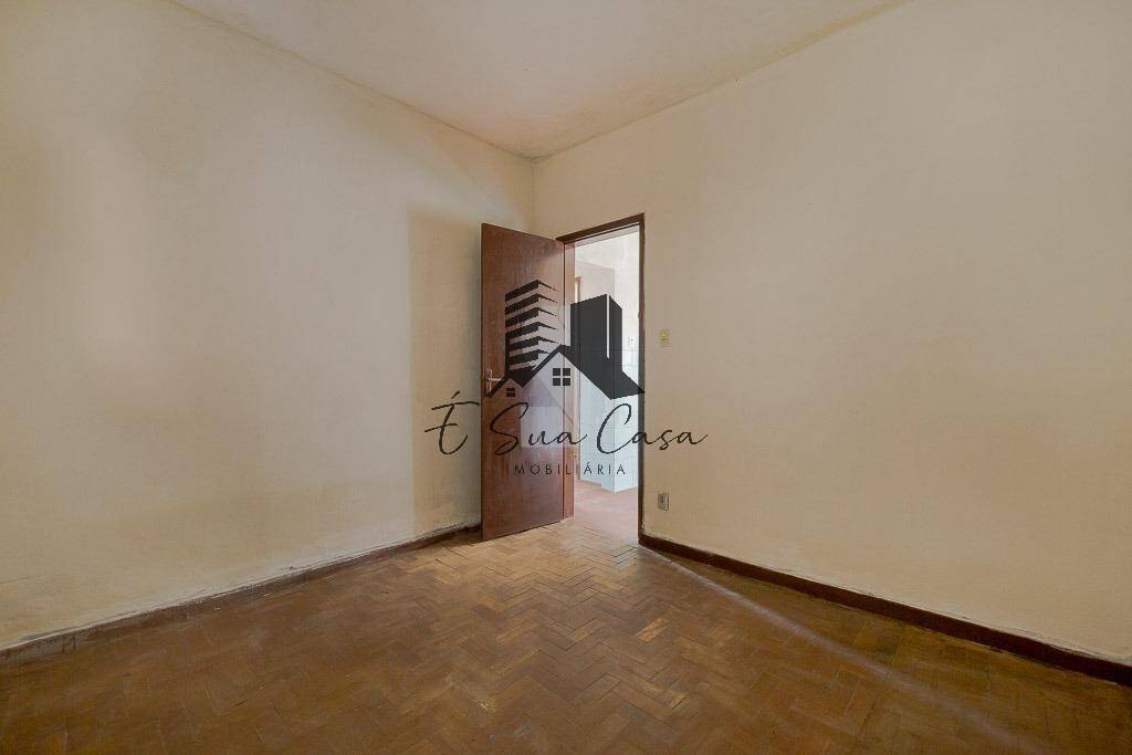 Casa à venda com 3 quartos, 200m² - Foto 10