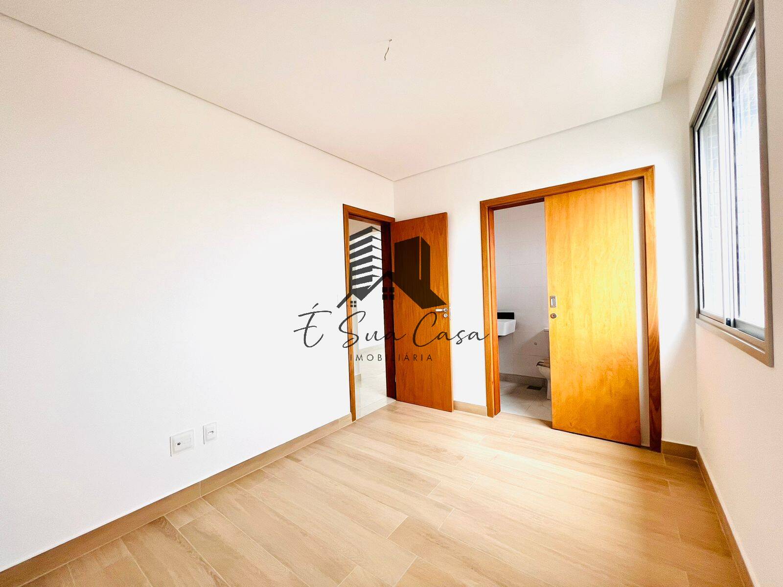 Apartamento à venda com 2 quartos, 65m² - Foto 20