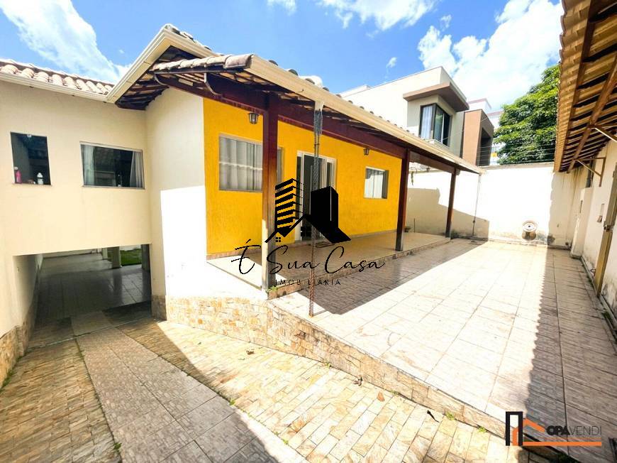 Casa à venda com 3 quartos, 160m² - Foto 2