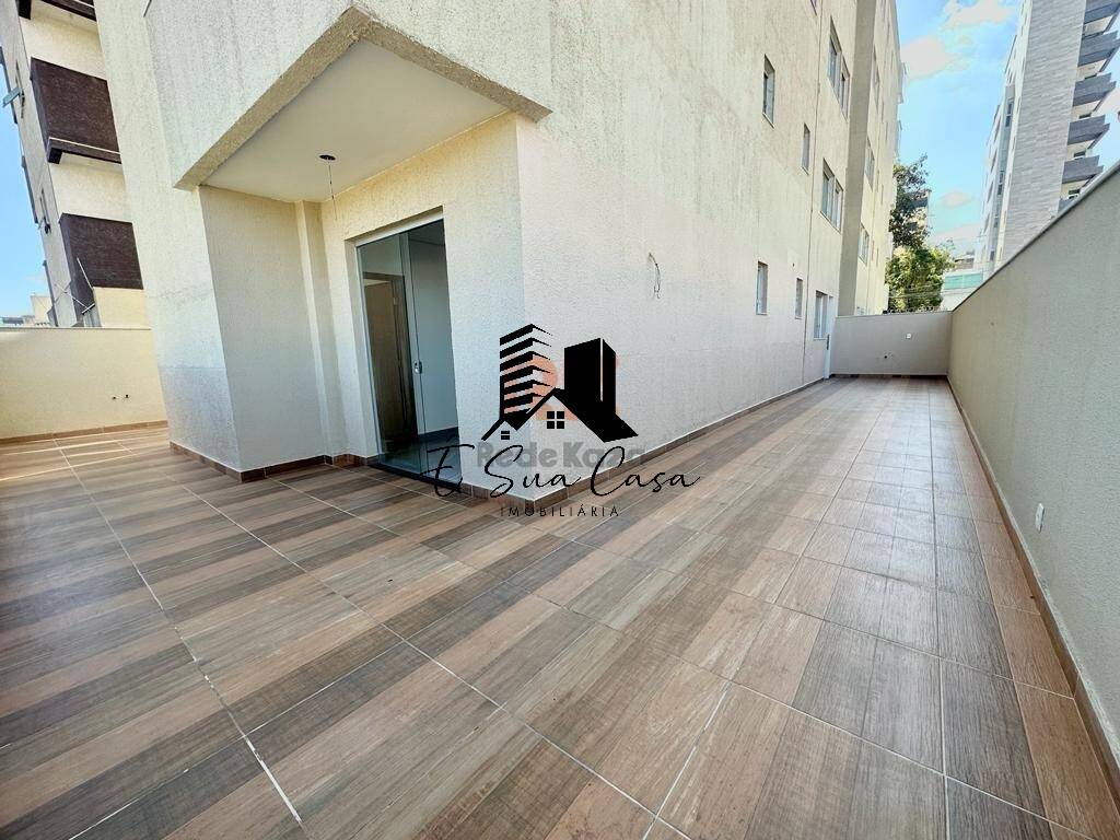 Apartamento à venda com 3 quartos, 168m² - Foto 2