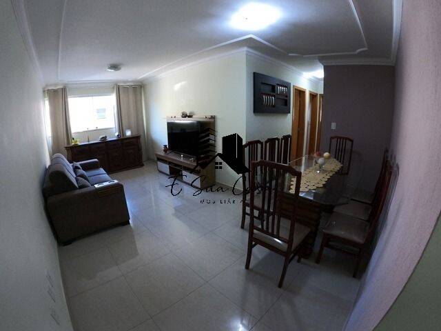 Apartamento à venda com 3 quartos, 212m² - Foto 2