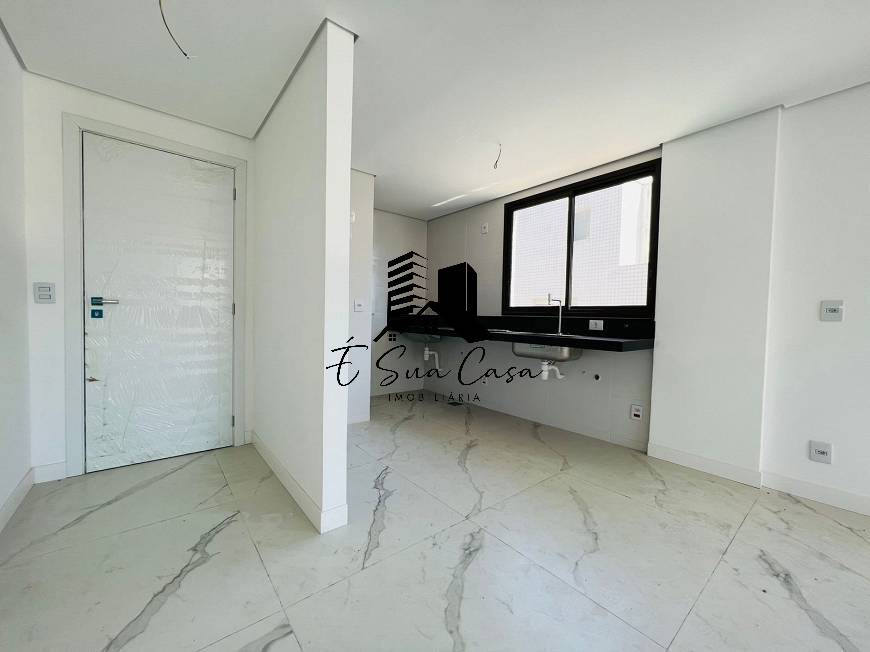 Apartamento à venda com 2 quartos, 70m² - Foto 2