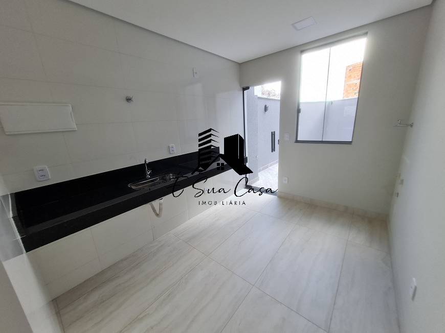 Casa à venda com 3 quartos, 179m² - Foto 6