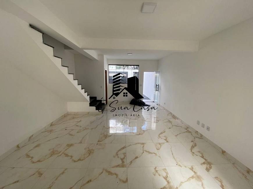 Casa à venda com 3 quartos, 144m² - Foto 2