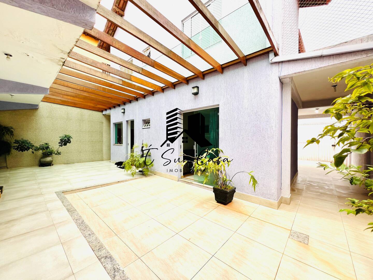 Casa à venda com 4 quartos, 180m² - Foto 38