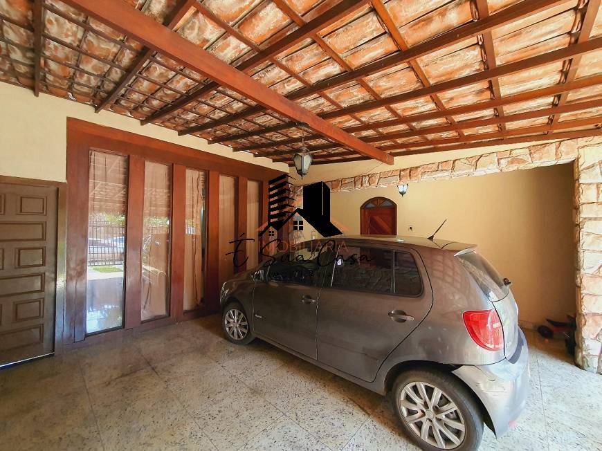 Casa à venda com 3 quartos, 360m² - Foto 3