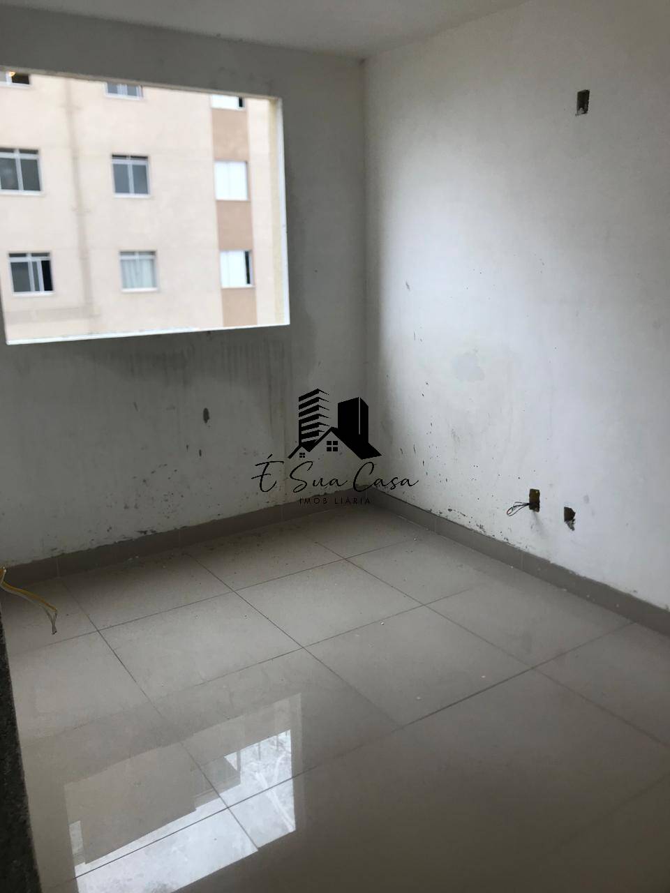 Apartamento à venda com 2 quartos, 110m² - Foto 4