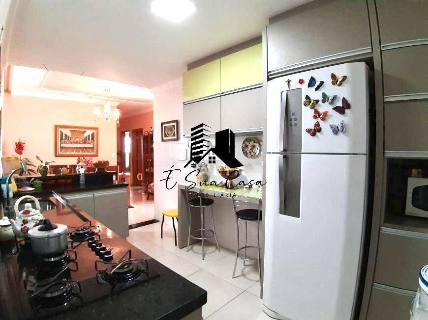 Apartamento à venda com 3 quartos, 110m² - Foto 3