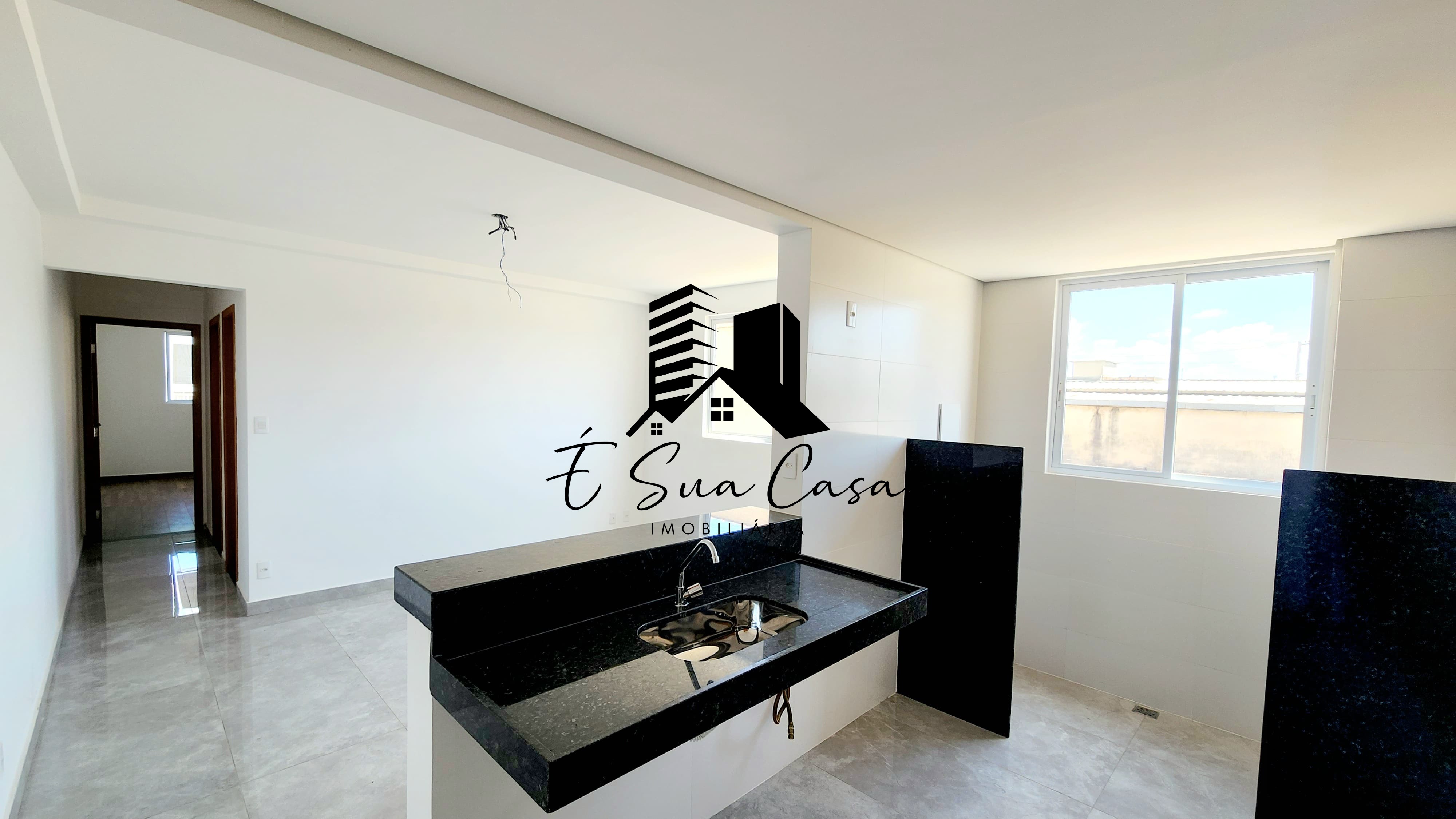 Apartamento à venda com 2 quartos, 58m² - Foto 1