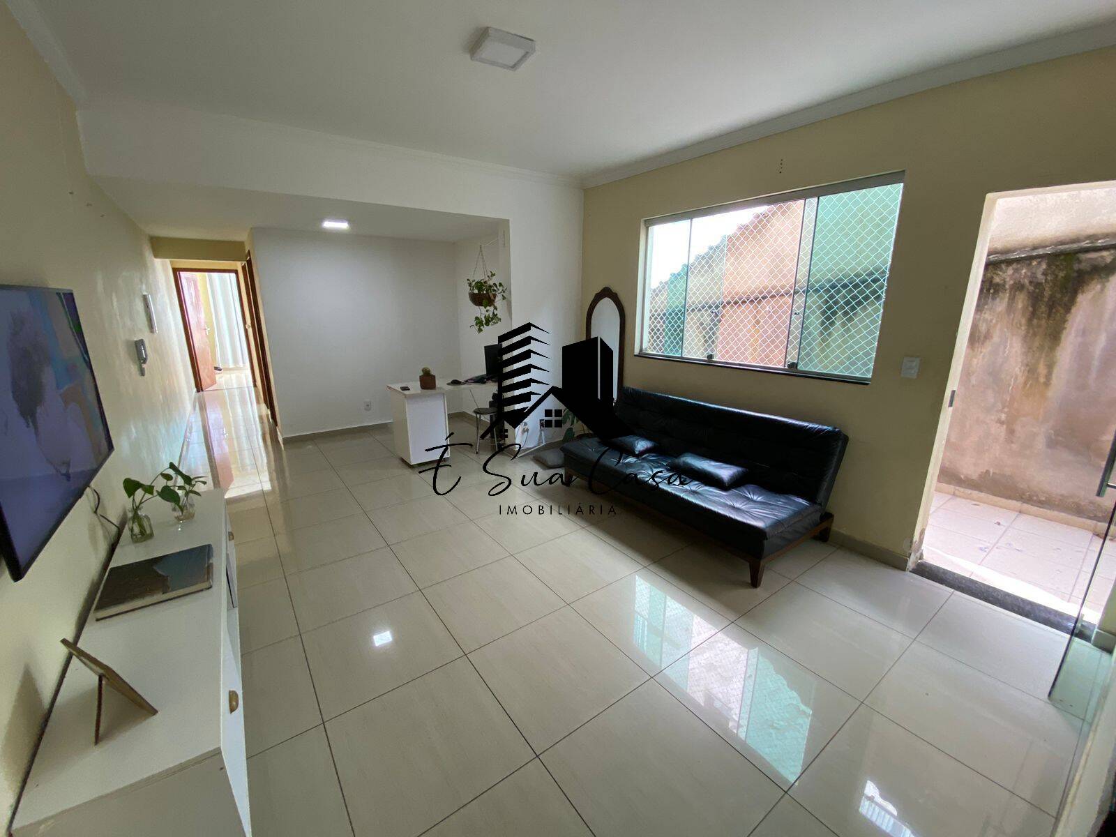 Casa à venda com 5 quartos, 180m² - Foto 15