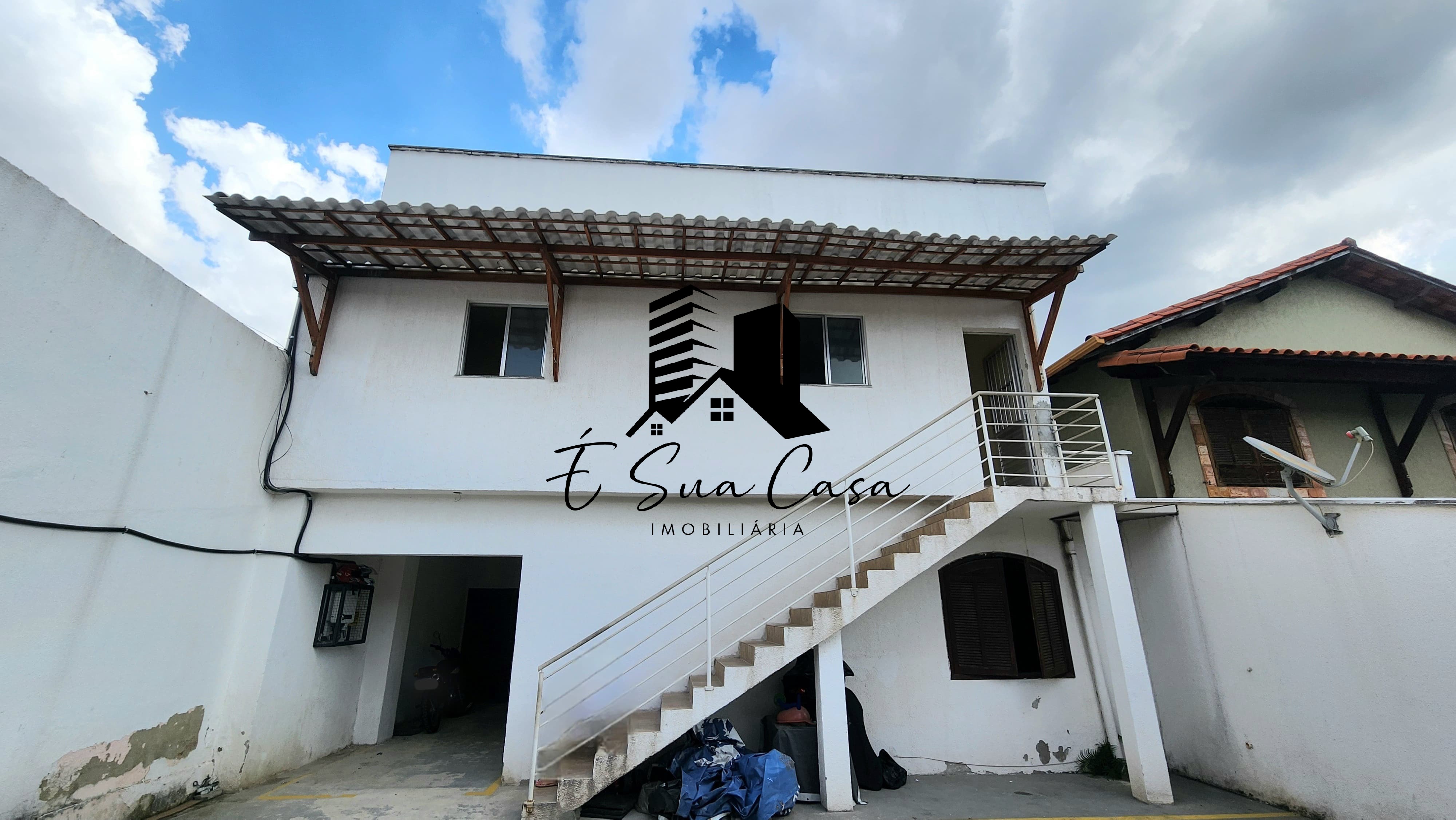 Casa à venda com 8 quartos, 360m² - Foto 5