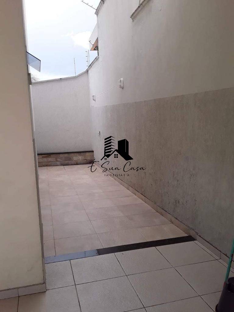 Casa à venda com 3 quartos, 110m² - Foto 10