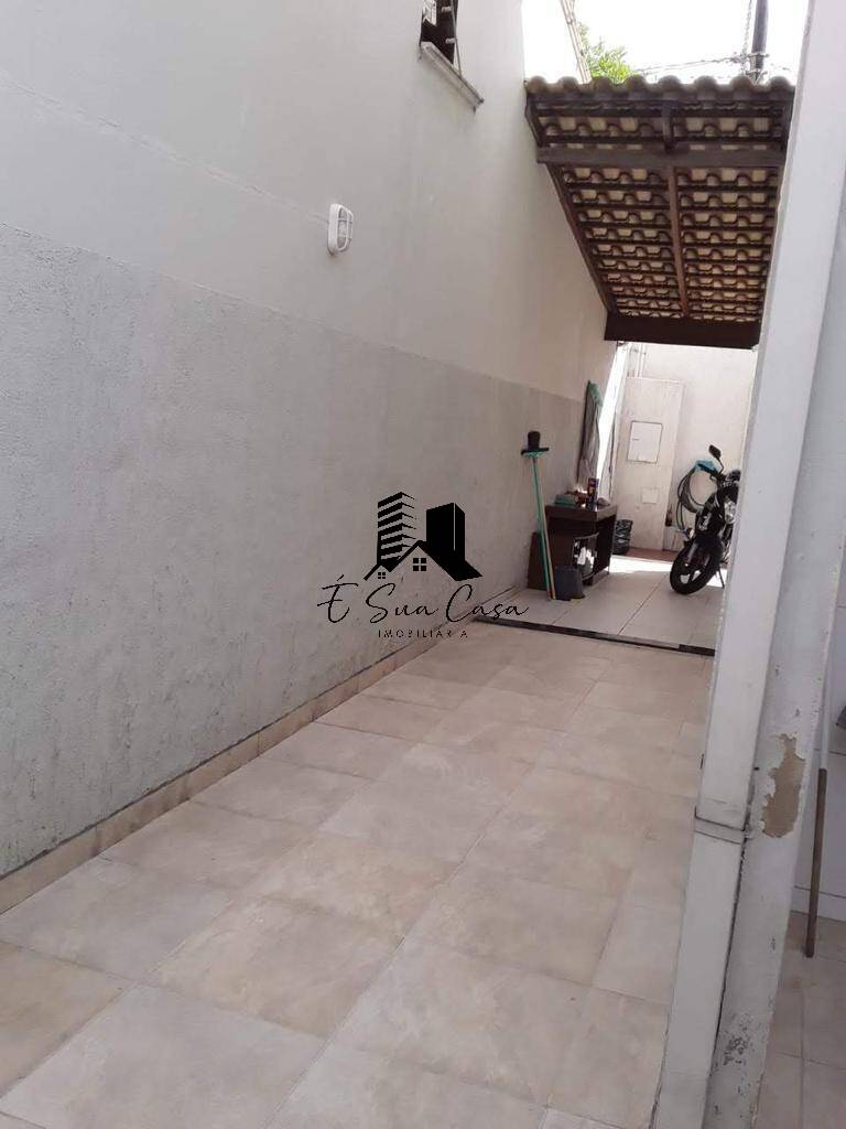 Casa à venda com 3 quartos, 110m² - Foto 13