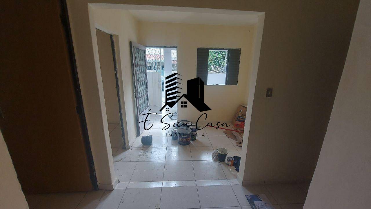 Casa à venda com 4 quartos, 225m² - Foto 15