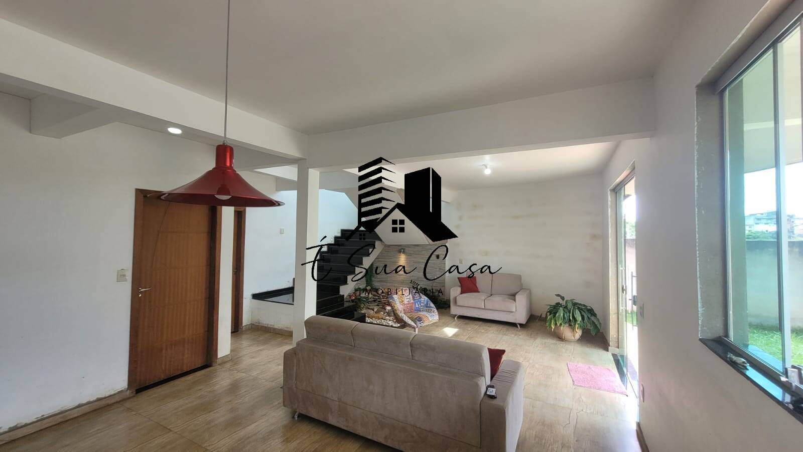 Casa à venda com 4 quartos, 203m² - Foto 3